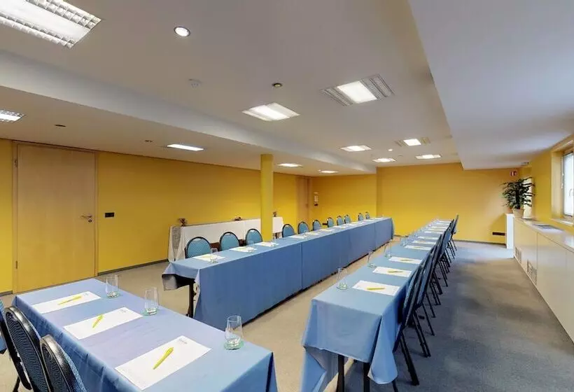 هتل Restaurant Stand Inn