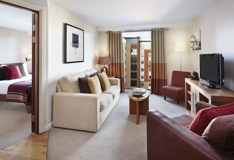 Отель Staybridge Suites Newcastle, An Ihg