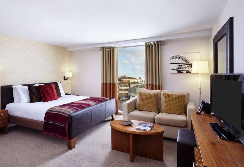هتل Staybridge Suites Newcastle, An Ihg