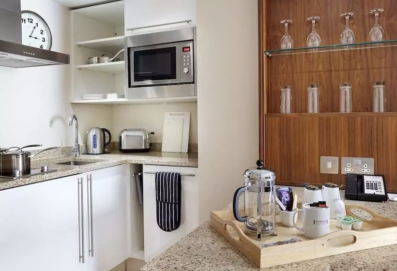 Отель Staybridge Suites Newcastle, An Ihg