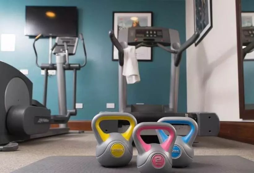 Отель Staybridge Suites Newcastle, An Ihg