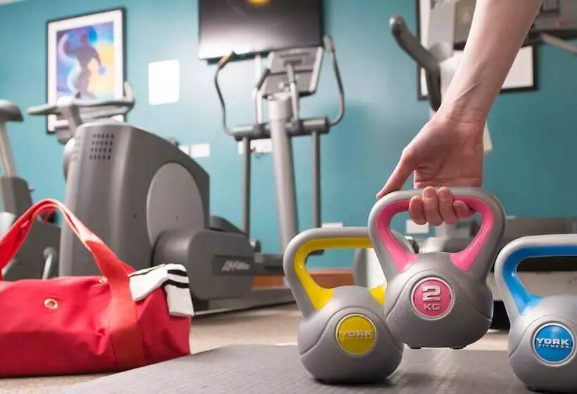 Отель Staybridge Suites Newcastle, An Ihg