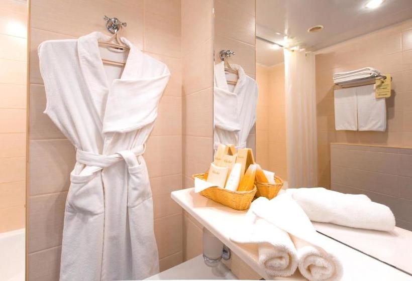 호텔 Tatarstan Business