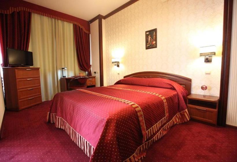 호텔 Tatarstan Business