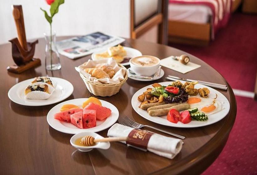 호텔 Tatarstan Business