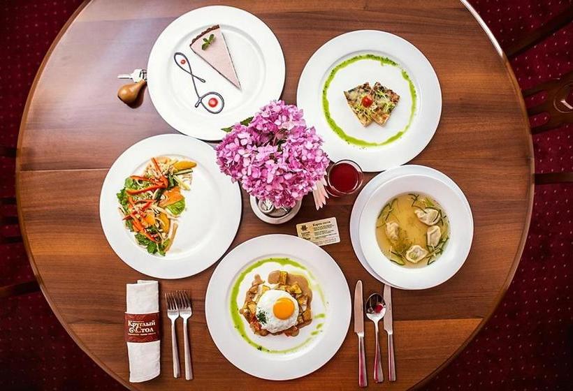 호텔 Tatarstan Business