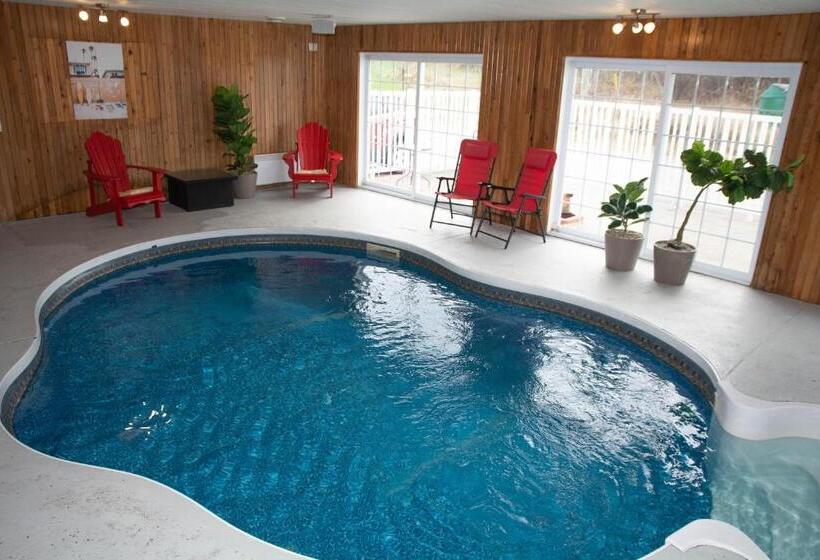 בית מלון כפרי Travelodge By Wyndham Roberval