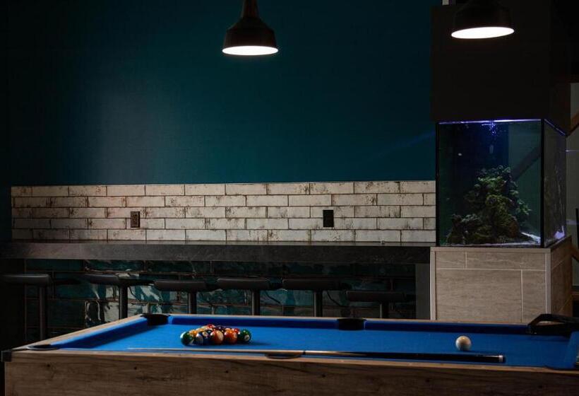 בית מלון כפרי Travelodge By Wyndham Roberval