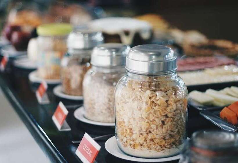 Ornatus Palace Hotel