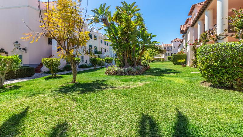 The Old Village, Prestige And Solar By Village 4u