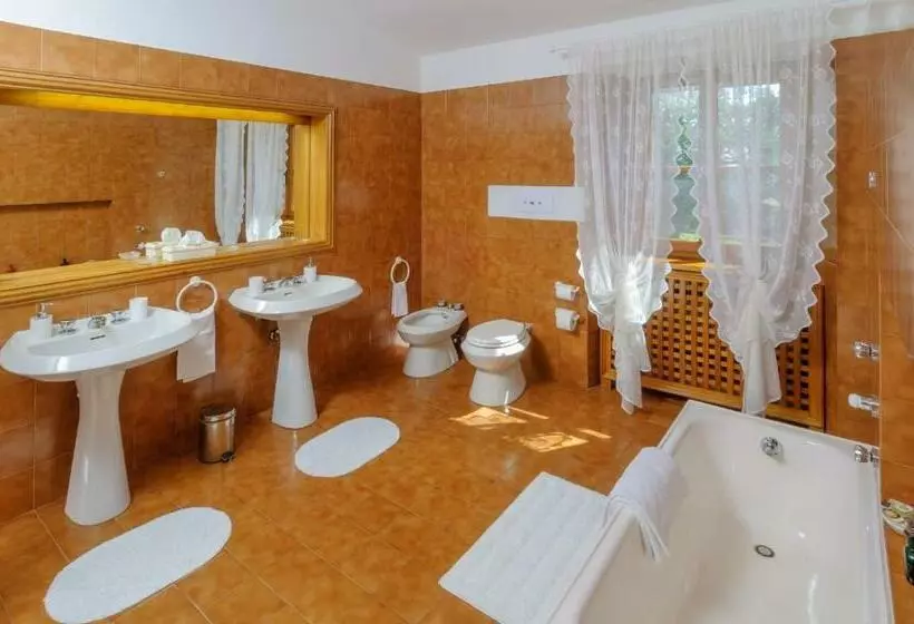 Aamiaismajoitus (B&B) Convento Di San Francesco Mondaino