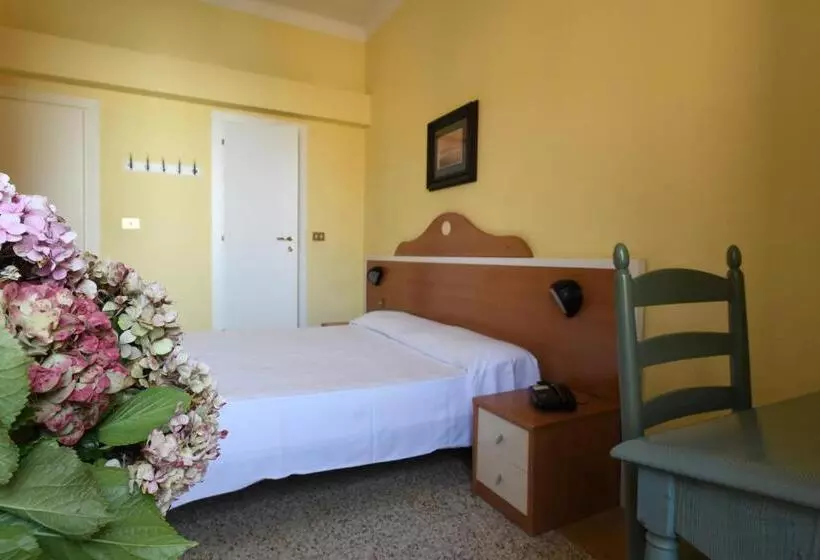 ホテル Villa Maria & Apartment