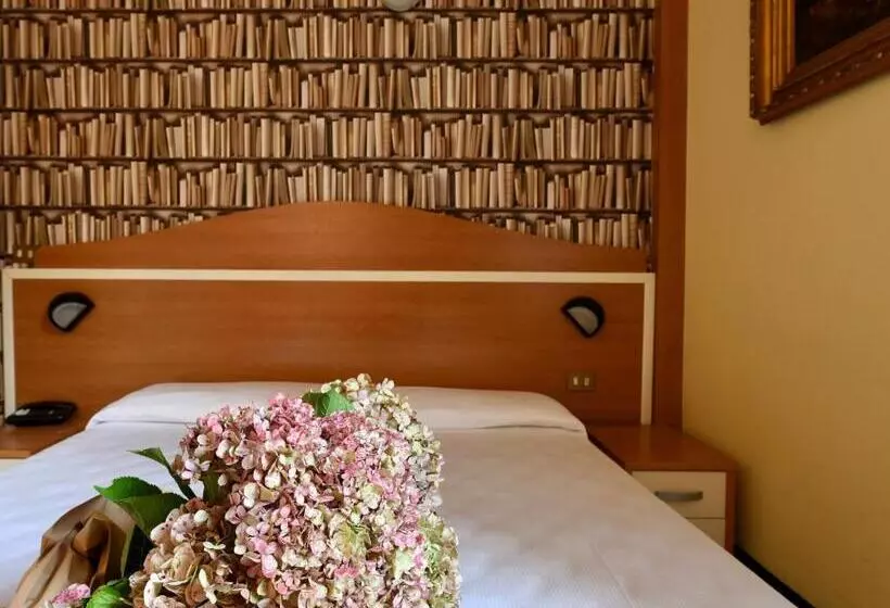 ホテル Villa Maria & Apartment