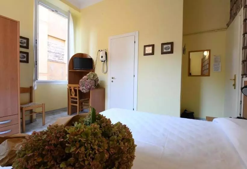 ホテル Villa Maria & Apartment