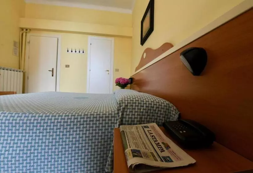 ホテル Villa Maria & Apartment