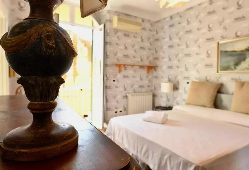 ホテル Villa Maria & Apartment