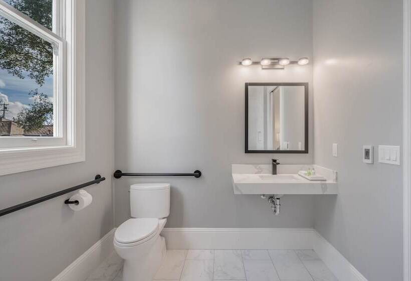 Bed and Breakfast The George   Luxury Boutique Inn