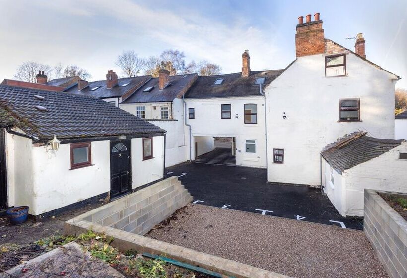 Bondgate Hotel East Midlands Airport