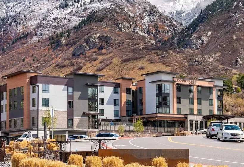Hotelli Courtyard By Marriott Salt Lake City Cottonwood