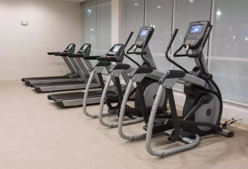 ホテル Springhill Suites By Marriott Birmingham Gardendale