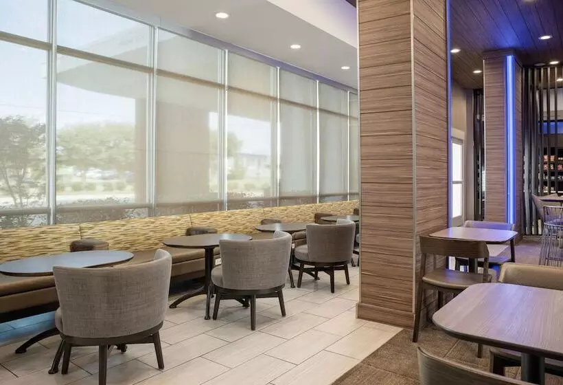 ホテル Springhill Suites By Marriott Birmingham Gardendale