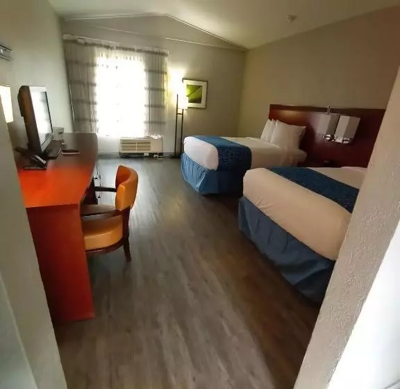 Hotelli Travelodge By Wyndham Petersburg