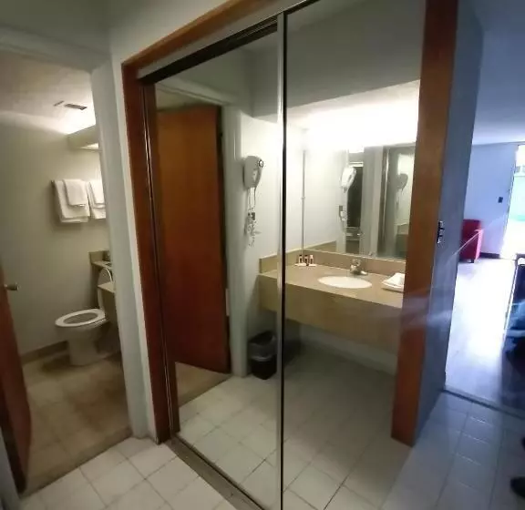 Hotelli Travelodge By Wyndham Petersburg