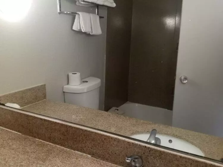 Hotelli Travelodge By Wyndham Petersburg