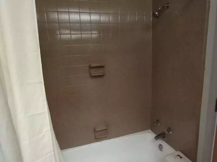 Hotelli Travelodge By Wyndham Petersburg