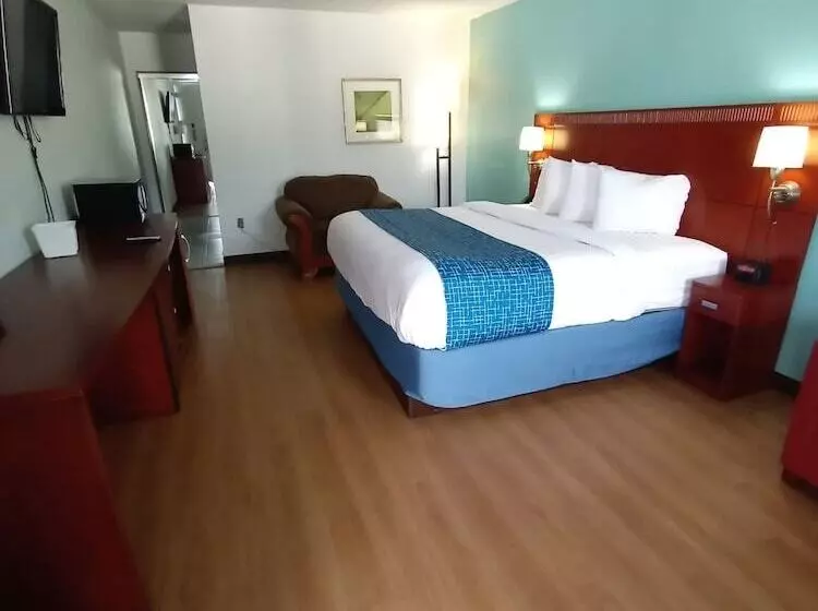 Hotelli Travelodge By Wyndham Petersburg