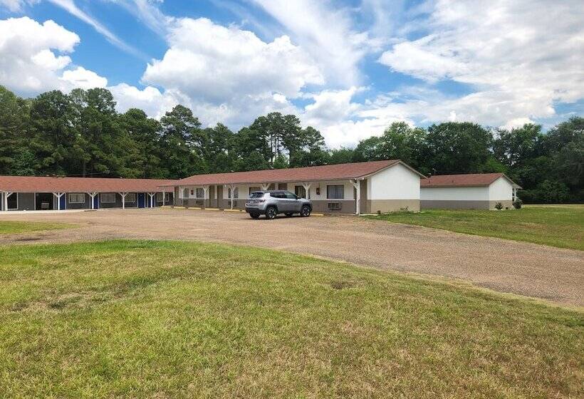 فندق على الطريق Clear Lakes Inn