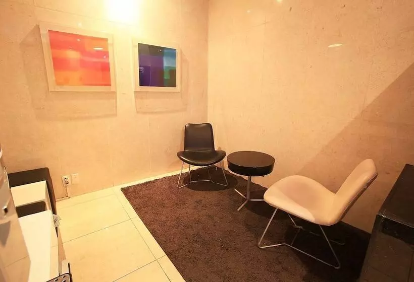 モーテル Ilsan Hotel Antives