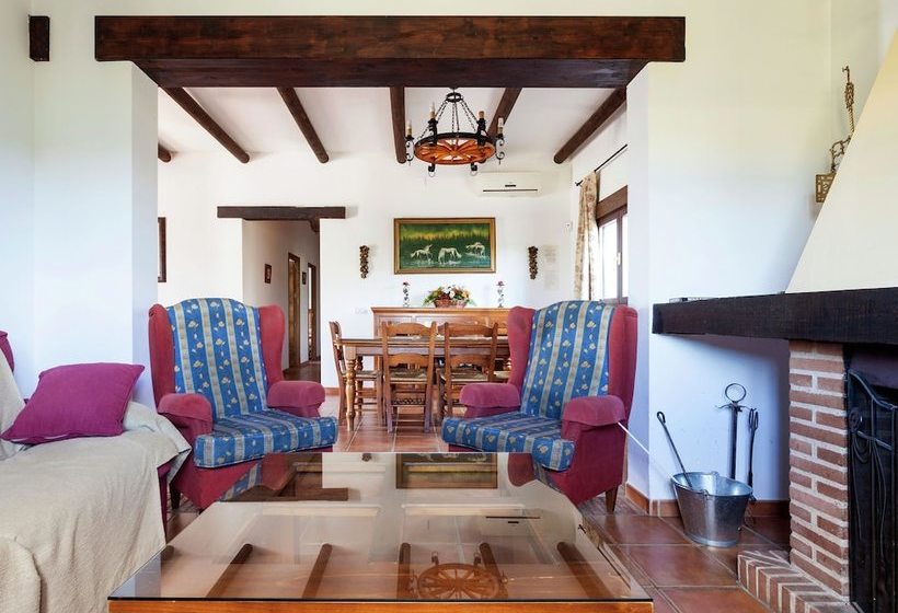 Andalusian Villa With Private Pool And Tennis Court Located 30 Km From Cordoba