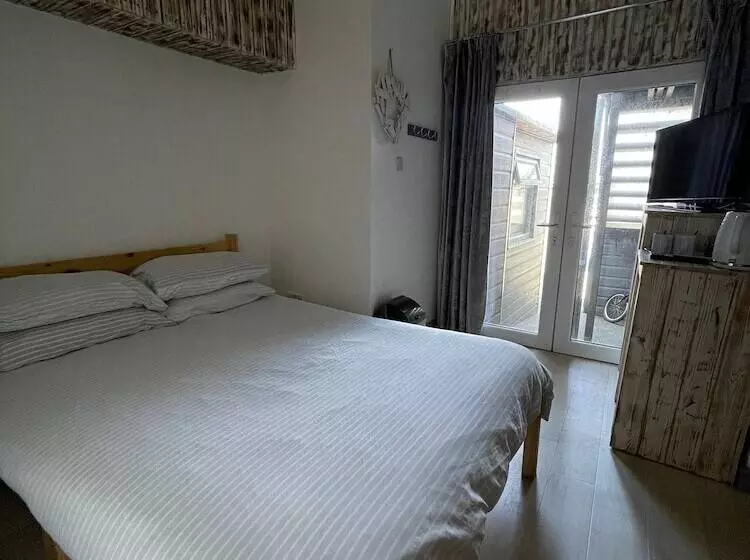 Aamiaismajoitus (B&B) Shore Lodge