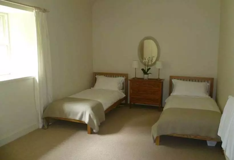 Charming Rural Cottage In Kippen, Stirlingshire