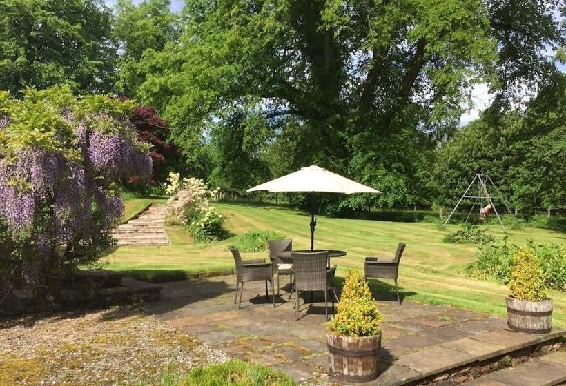 Charming Rural Cottage In Kippen, Stirlingshire
