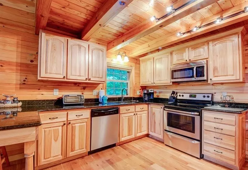 Gillford Cabin