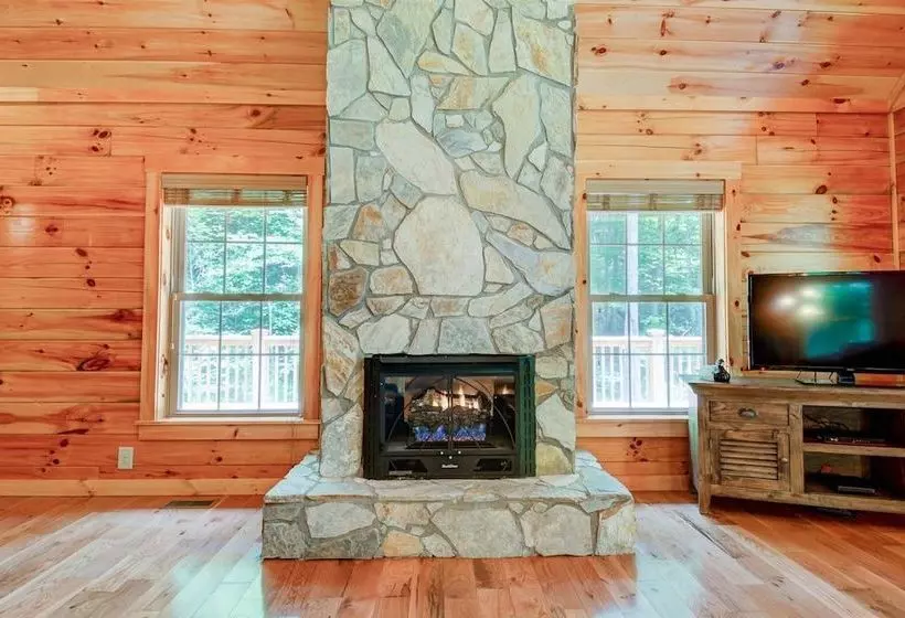Gillford Cabin