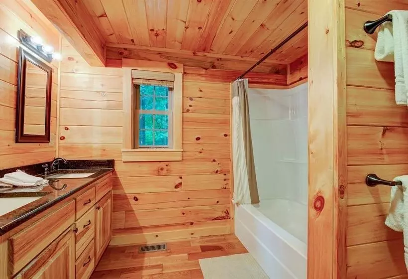 Gillford Cabin
