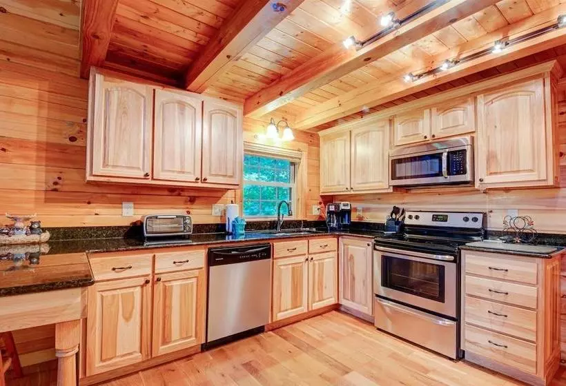 Gillford Cabin