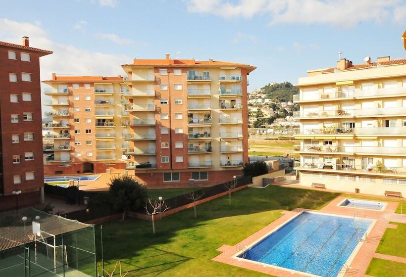 ホテル Homeholidaysrentals Apartamento Light   Costa Barcelona