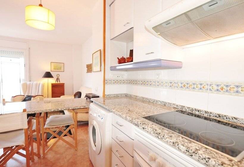 ホテル Homeholidaysrentals Apartamento Light   Costa Barcelona