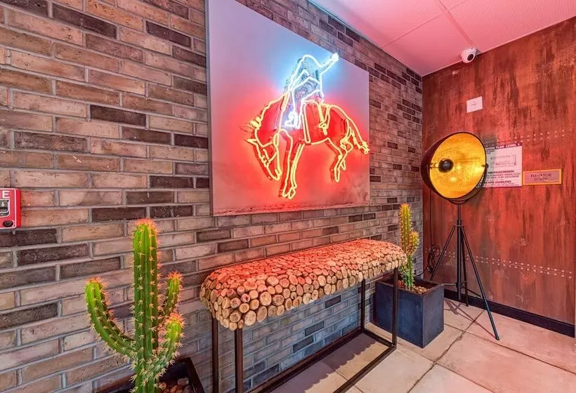 Hotelli Lexen   Newhall