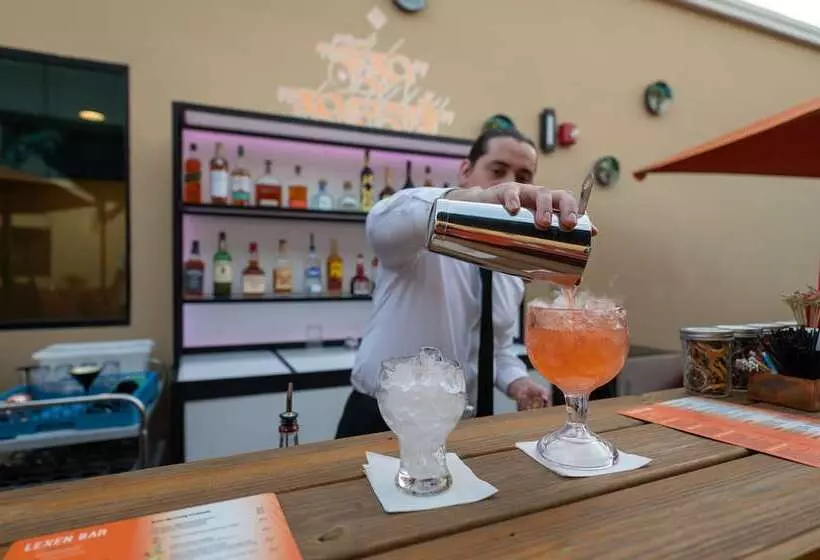 Hotelli Lexen   Newhall