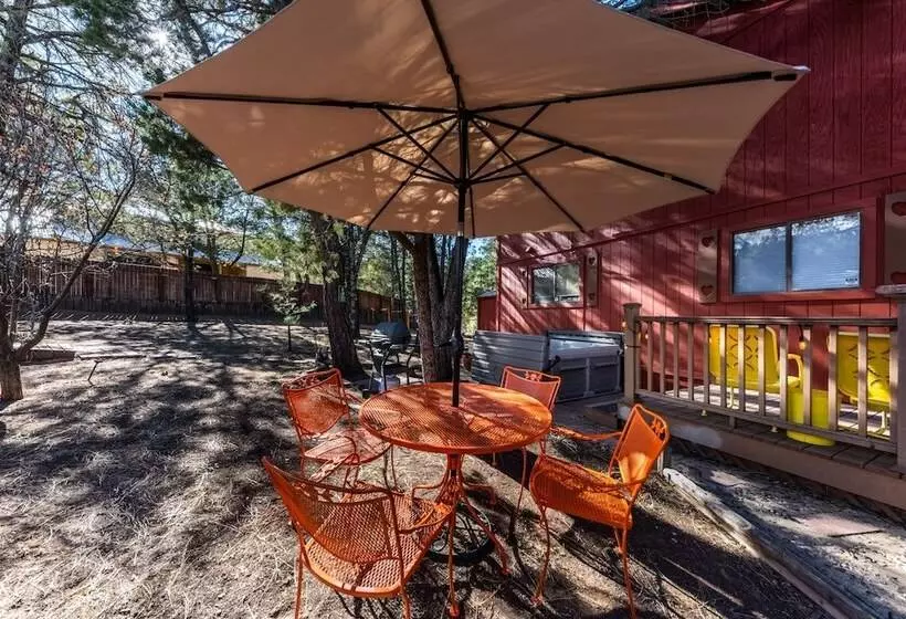Mockingbird Cabin