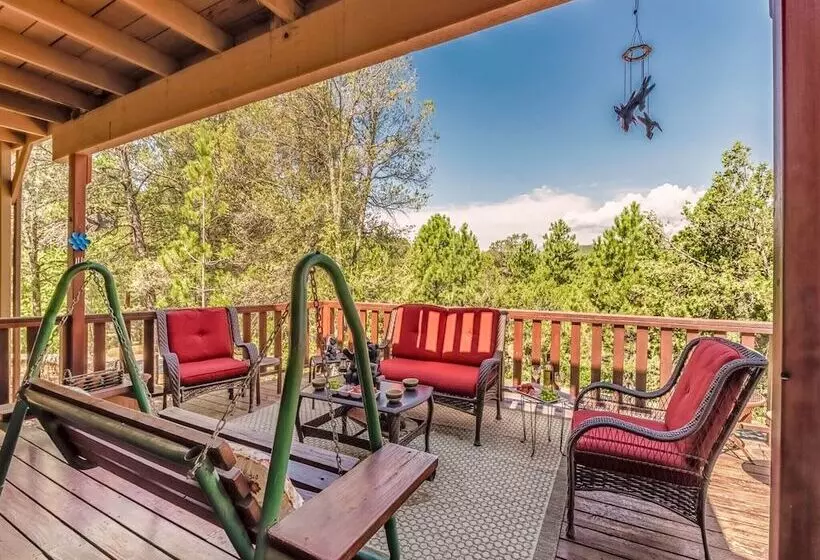 Mockingbird Cabin