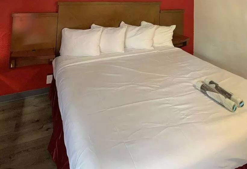 モーテル Rodeway Inn