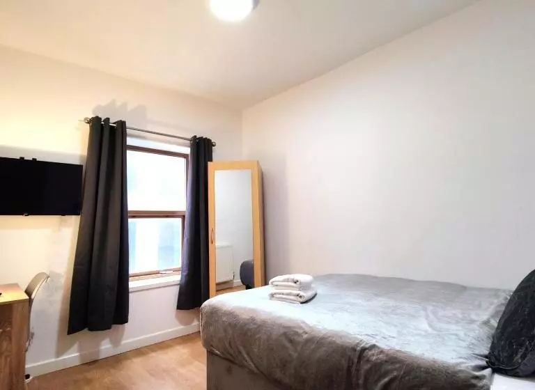 ペンション Liverpool City Centre Private Rooms Including Smart Tvs   With Shared Bathroom