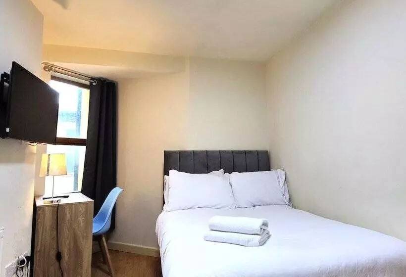 ペンション Liverpool City Centre Private Rooms Including Smart Tvs   With Shared Bathroom