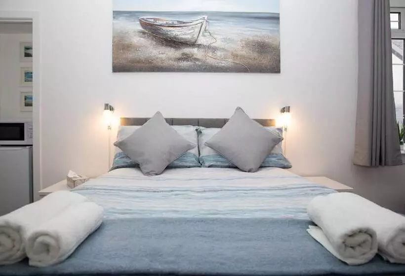 Majatalo Marina View Guest House